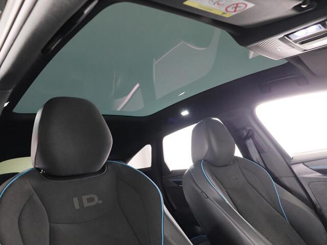 Volkswagen ID ID.7 Pro Business 77 kWh 286 PK | Warmtepomp | 20 Inch | Camera | Navigatie