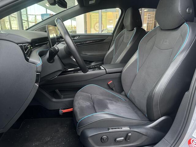 Volkswagen ID ID.7 Pro Business 77 kWh | Stoelmassage/-verwarming/-verkoeling | Apple Carplay/Android Auto | Sfeerverlichting | Navigatie | Adaptive Cruise Control | Climate Control | Draadloze Telefoonlader | Harman Kardon Audiosysteem |