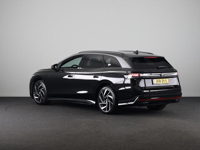 Volkswagen ID ID.7 Tourer Pro Business 77 kWh accu. 210 kW / 286 pk Variant | Camera | Elektrische stoelen | Head Up display | Elektrische achterklep |