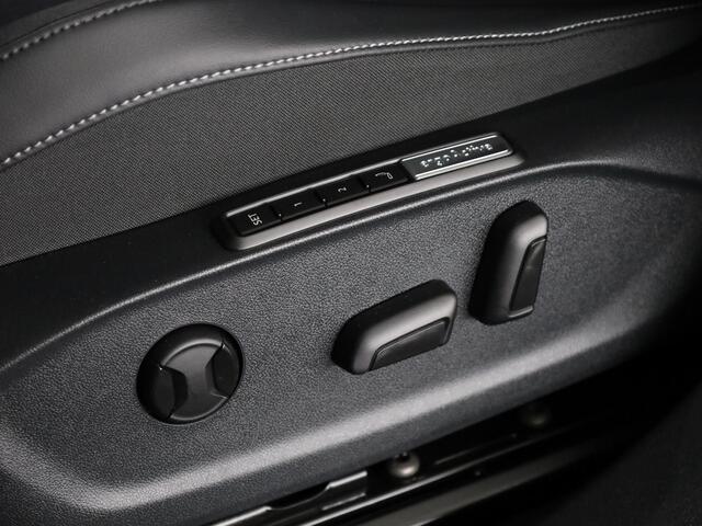 Volkswagen ID ID.7 Tourer Pro Business 77 kWh accu. 210 kW / 286 pk Variant | Camera | Elektrische stoelen | Head Up display | Elektrische achterklep |