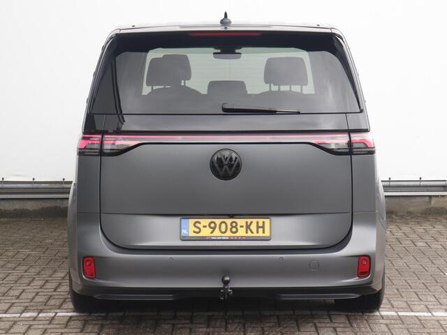Volkswagen ID. Buzz 1st Max 77kWh | Trekhaak | Elektrische deuren | 360° camera | Matrix LED | Two-tone |