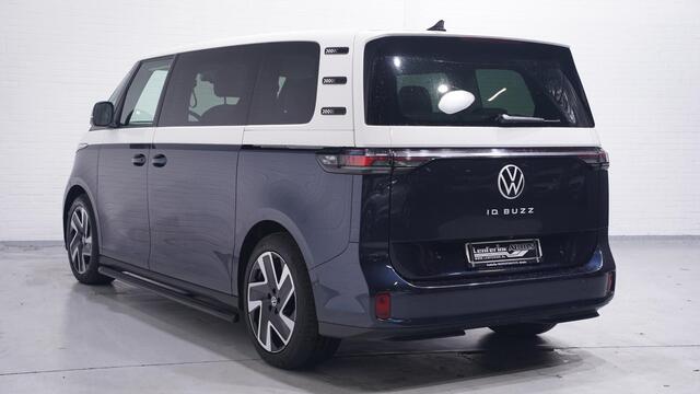 Volkswagen ID. Buzz ID Pro 86 kWh 286 pk 7-Zits Two Tone Panodak, Navi El. Achterklep / Schuifdeuren, Adapt. Cruise, Trekhaak Wegklapbaar
