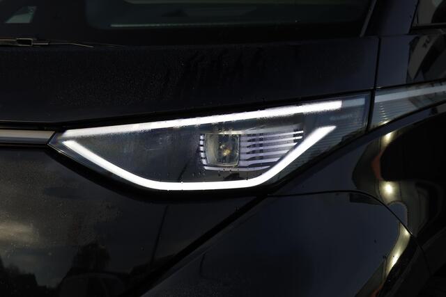 Volkswagen ID. Buzz GTX 86 kWh LWB 7p. 340PK / 250kW 4-motion, LED Matrix (IQ.Lights), warmtepomp, design pakket plus (panoramadak), assistance pakket plus (alarm, keyless start & entry, dodehoekdetectie (side assist), cruise control adaptief (acc) met Stop&Go en stuurhulp, 