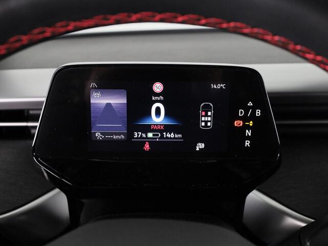 Volkswagen ID. Buzz GTX 86 kWh LWB 7p. 340 pk | Verlengde garantie | Navigatie | Trekhaak (wegklapbaar) | Parkeersensoren (Park assist) | Achteruitrijcamera | Stoelverwarming v/a |