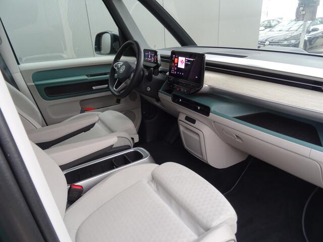 Volkswagen ID. Buzz Pro 77kWh * IQ LIGHT * MASSAGE * TREKHAAK !!