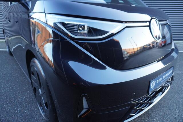 Volkswagen ID. Buzz GTX Limited Edition 340 pk 4-Motion LWB, 7-persoons, Panoramadak, Navigatie, 21" LM Velgen, Adaptive Cruise Control, Trekhaak