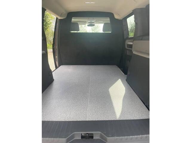 Volkswagen ID. Buzz Cargo Bedrijfswagens L2 GTX Elektromotor 340 pk 86 kWh 4 MOTION | Assistance pakket plus | Comfort pakket | Multimedia pakket plus | Parkeerassistent (park assist pro) | Velgen 'townsville', 21 inch lichtmetaal |