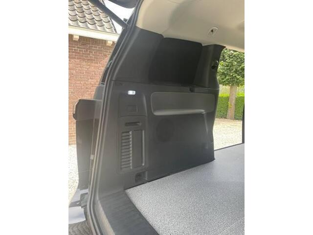 Volkswagen ID. Buzz Cargo Bedrijfswagens L2 GTX Elektromotor 340 pk 86 kWh 4 MOTION | Assistance pakket plus | Comfort pakket | Multimedia pakket plus | Parkeerassistent (park assist pro) | Velgen 'townsville', 21 inch lichtmetaal |