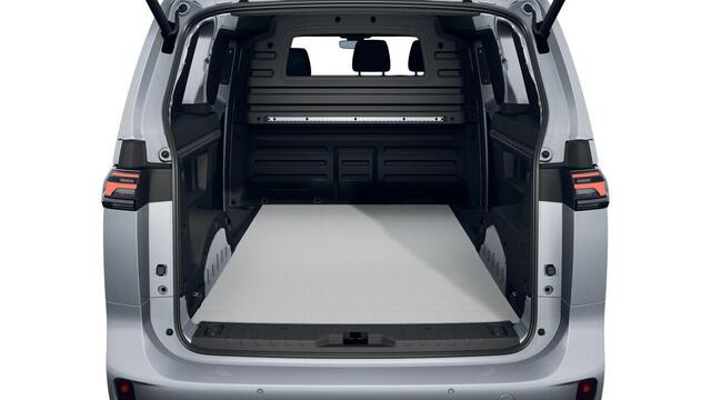 Volkswagen ID. Buzz Cargo Bedrijfswagens Anniversary Edition 4M 340 pk 250 kW elektromotor | Achteruitrijcamera (Rear View) inclusief 360 graden camera (Area View) | Assistance Pakket Plus | Digitale radio-ontvangst (DAB+) | Navigatie 'Discover Pro' | Anniversary Edition | Elektri