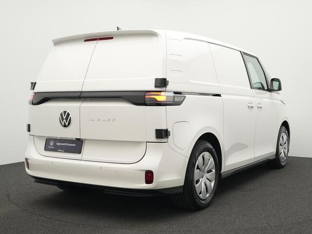 Volkswagen ID. Buzz Cargo 77 kWh 204 pk | LED | Trekhaak | Achteruitrijcamera | Stoelverwarming | Verwarmbare voorruit | Adaptive Cruise Control | Standkachel