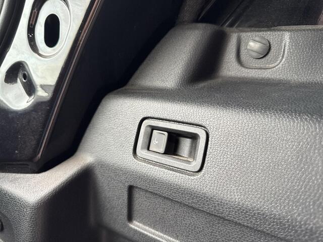 Volkswagen ID. Buzz Cargo 77 kWh | Trekhaak | Camera | PDC | Betimmering |