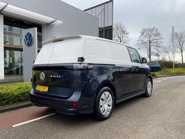 Volkswagen ID. Buzz Cargo 77 kWh / Navigatie / Camera / Trekhaak / Alarm / Leder