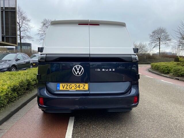 Volkswagen ID. Buzz Cargo 77 kWh / Navigatie / Camera / Trekhaak / Alarm / Leder