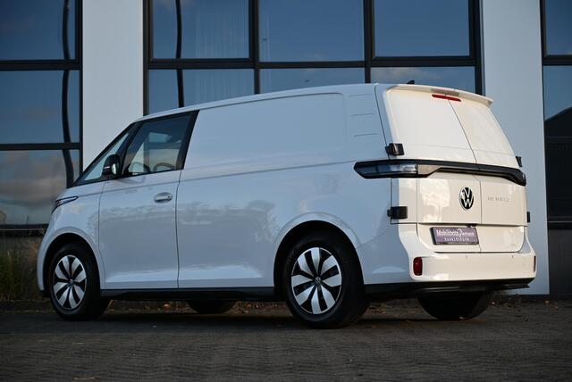 Volkswagen ID. Buzz Cargo 79 kWh White Edition 286pk 454 km ¤ 509 P.M