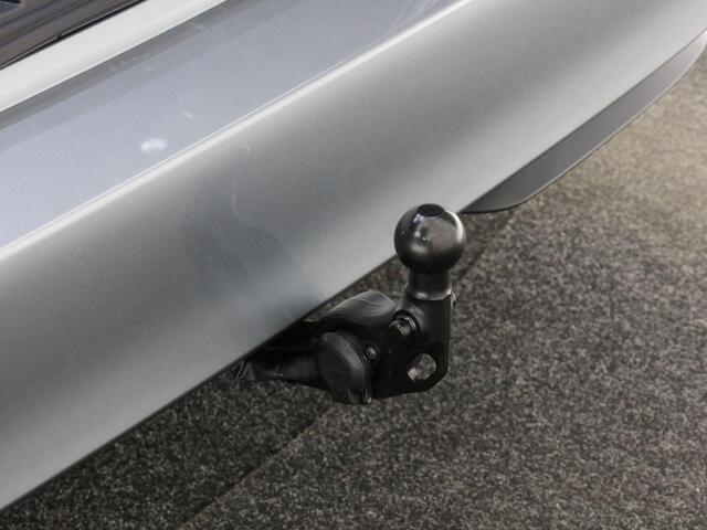 Volkswagen ID. Buzz Cargo Bulli Edition 286 pk | Trekhaak | Carplay | Rondomzicht Camera | IQ Light