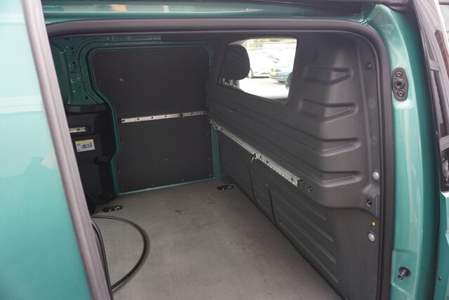 Volkswagen ID. Buzz Cargo 77 kWh SOH 100% Trekhaak | Camera | IQ Light