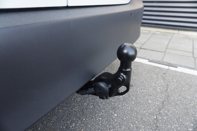 Volkswagen ID. Buzz Cargo ID. Buzz Cargo 190 pk, Economy Business, Achteruitrijcamera, Bijrijdersbank, Trekhaak, Achterdeuren zonder ruit, Alarm