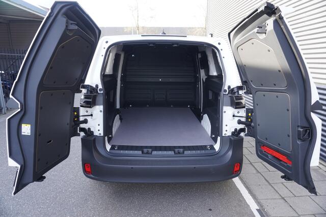 Volkswagen ID. Buzz Cargo ID. Buzz Cargo 190 pk, Economy Business, Achteruitrijcamera, Bijrijdersbank, Trekhaak, Achterdeuren zonder ruit, Alarm