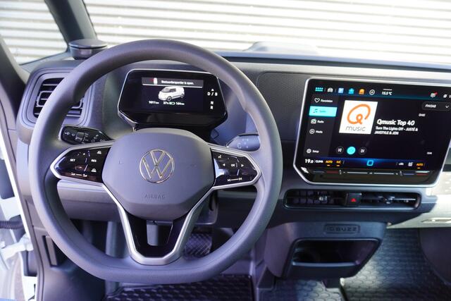Volkswagen ID. Buzz Cargo 79 kWh 210kw 461km WLTP Achterdeuren 3-zits Parkeersensoren IQ Light Cruise control Apple Carplay
