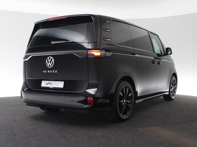 Volkswagen ID. Buzz Cargo Bulli Edition 286 pk | 2x schuifdeur | LED | Trekhaak | Stoelverwarming | Apple carplay/Android auto | L.M. Wielen 19" | Voorruitverwarming