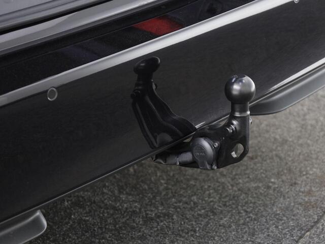 Volkswagen ID. Buzz Cargo Bulli Edition 286 pk | 2x schuifdeur | LED | Trekhaak | Stoelverwarming | Apple carplay/Android auto | L.M. Wielen 19" | Voorruitverwarming