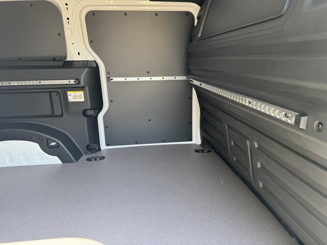 Volkswagen ID. Buzz Cargo Bulli edition 79 kWh 4MOTION 340PK | 360 camera | Led Matrix | achterdeuren | trekhaak