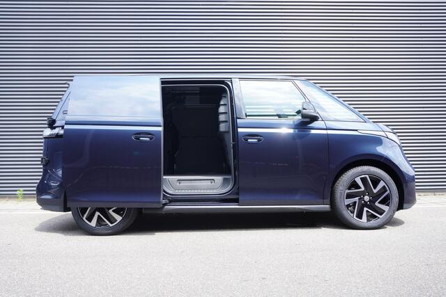 Volkswagen ID. Buzz Cargo ID. Buzz Cargo 286 pk, Achteruitrijcamera, Comfortstoelen met armleuning, Navigatie, Achterdeuren zonder ruit, Trekhaak, Warmtepomp