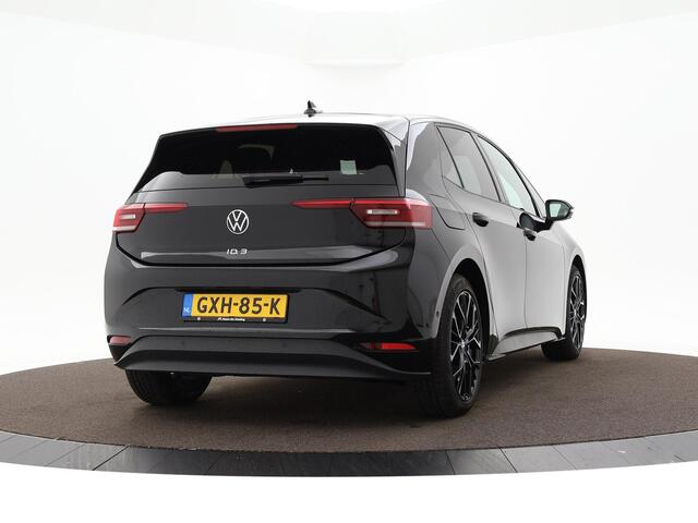 Volkswagen ID.3 Pro Oranje Edition 59 kWh, 204 pk · Achteruitrijcamera · Draadloze telefoonlader ·