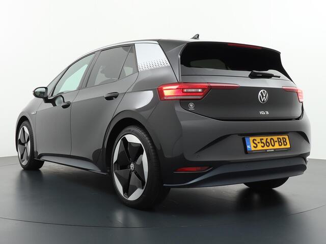 Volkswagen ID.3 First Max 58 kWh Panorama dak | 20" LMV | 8% bijtelling | Camera | Trekhaak | IQ Light