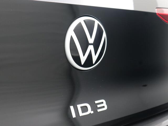 Volkswagen ID.3 First Max 58 kWh Panorama dak | 20" LMV | 8% bijtelling | Camera | Trekhaak | IQ Light