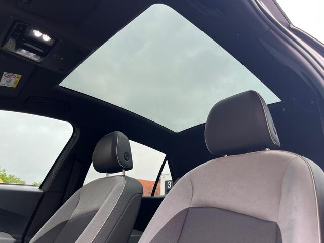 Volkswagen ID.3 PRO 58 KWh PANODAK/TREKHAAK/MOONSTONEGRIJS/46.000 KM!