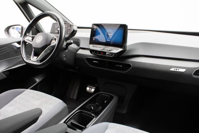 Volkswagen ID.3 First 58 kWh Trekhaak/ Navigatie/ Stoelverwarming/ Carplay/ Pdc v+a/ 18" Lmv