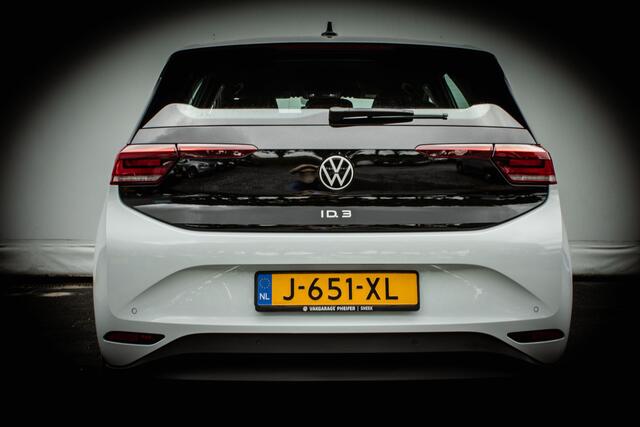 Volkswagen ID.3 First 58 kWh Trekhaak/ Navigatie/ Stoelverwarming/ Carplay/ Pdc v+a/ 18" Lmv