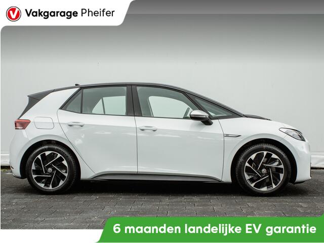 Volkswagen ID.3 First 58 kWh Trekhaak/ Navigatie/ Stoelverwarming/ Carplay/ Pdc v+a/ 18" Lmv