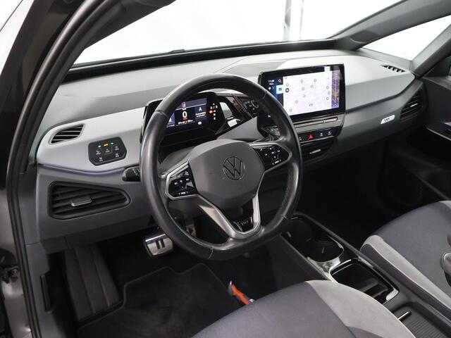 Volkswagen ID.3 First Plus 58 kWh | Navigatie | Parkeercamera | Stoelverwarming | Keyless Go | Apple CarPlay | LED | Verkeersbordherkenning | Stuurverwarming | Adaptieve Cruise Control | IQ Licht |