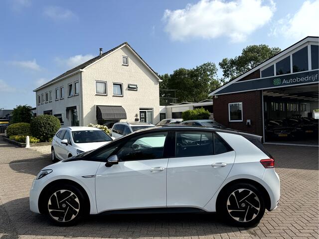 Volkswagen ID.3 First 58 kWh 18''Lmv, Trekhaak, Stoelverwarming, App Connect