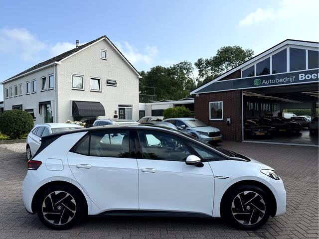 Volkswagen ID.3 First 58 kWh 18''Lmv, Trekhaak, Stoelverwarming, App Connect