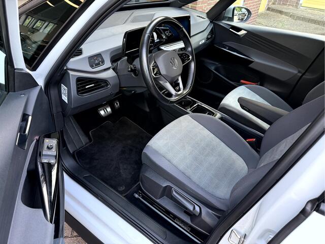 Volkswagen ID.3 First 58 kWh 18''Lmv, Trekhaak, Stoelverwarming, App Connect