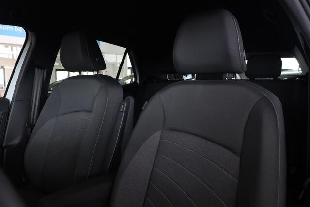 Volkswagen ID.3 Limited Edition 52 kWh 170PK / 125kW, Draadloos Apple Carplay / Android Auto, 19" 'Bergen' LMV, parkeersensoren voor en achter (pdc), DAB+, adaptieve cruise control (acc), rijstrookbehoudassistent (lane assist), Buitenspiegels elektrisch verstel-, verwarm
