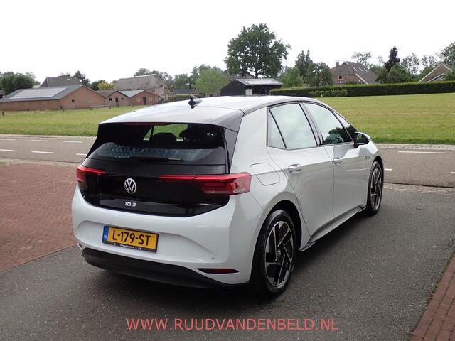 Volkswagen ID.3 PRO 58kWh ADAP.CRUISE/18''/STOEL+STUUR-VERWARMING