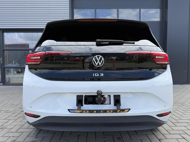 Volkswagen ID.3 First Plus 58 kWh ?SOH 94.3% ?Matrix LED ?Full LED ?Alcantara ?Sfeerverlichting ?Navigatie ?Camera ?Trekhaak ?Lichtmetaal 19" ?Parkeersensoren