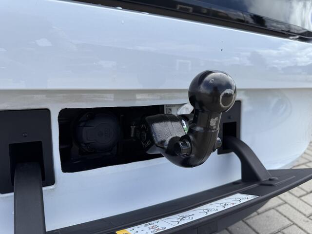 Volkswagen ID.3 First Plus 58 kWh ?SOH 94.3% ?Matrix LED ?Full LED ?Alcantara ?Sfeerverlichting ?Navigatie ?Camera ?Trekhaak ?Lichtmetaal 19" ?Parkeersensoren