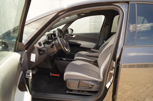 Volkswagen ID.3 First Plus 58kWh -NAVI-ECC-ACC-CAM-