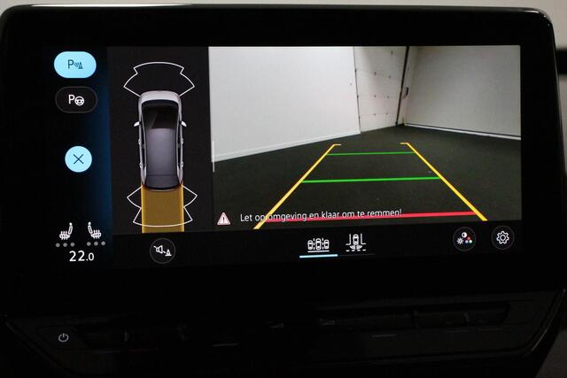 Volkswagen ID.3 Pro Edition 204pk | Warmtepomp | 18"Lichtmetalen Velgen | Navigatie | Camera | Adaptive Cruise Control | Climate Control