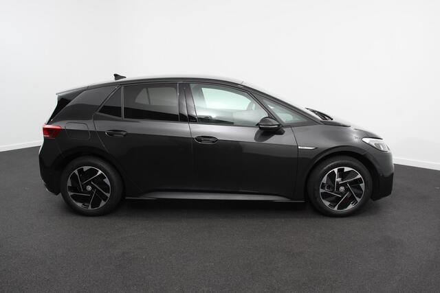 Volkswagen ID.3 Pro Edition 204pk | Warmtepomp | 18"Lichtmetalen Velgen | Navigatie | Camera | Adaptive Cruise Control | Climate Control