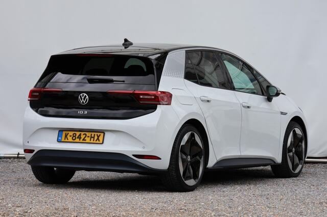 Volkswagen ID.3 First Max 58 kWh - 204 pk **Head up / Pano / Trekhaak / Leer