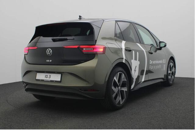 Volkswagen ID.3 Pro Business 59 kWh Volkswagen ID.3 Pro Business 58 kWh 19 inch Lichtmetalen velgen | App Connect | Navigatie | Achteruitrijcamera | IQ Light | Facelift