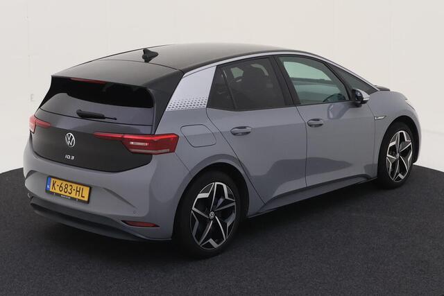 Volkswagen ID.3 First Plus 58 kWh / CAMERA/ PARK. SENSOREN/ IQ. LIGHT/ GETINT GLAS/ NAVI/ 19" LMV