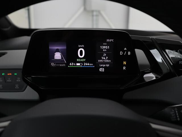 Volkswagen ID.3 First Max 58 kWh | Panoramadak | Head-Up | Stoel & stuurverwarming | Adaptive cruise | Camera | Massage | Elektrische stoelen | Sfeerverlichting | Carplay | Matrix LED
