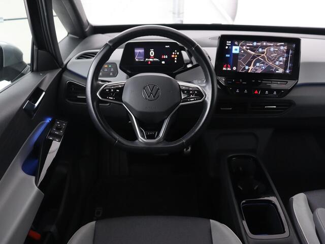 Volkswagen ID.3 First Plus 58 kWh | Trekhaak | Stoel & stuurverwarming | Camera | Adaptive cruise | Matrix LED | Carplay | Keyless | Navigatie